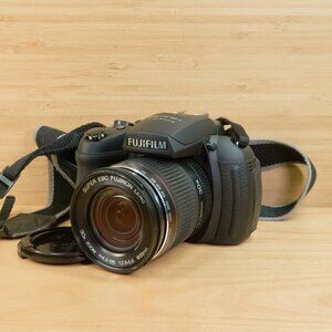 Fujifilm FinePix HS20 EXR 16 MP Digital Camera – Tested & Working